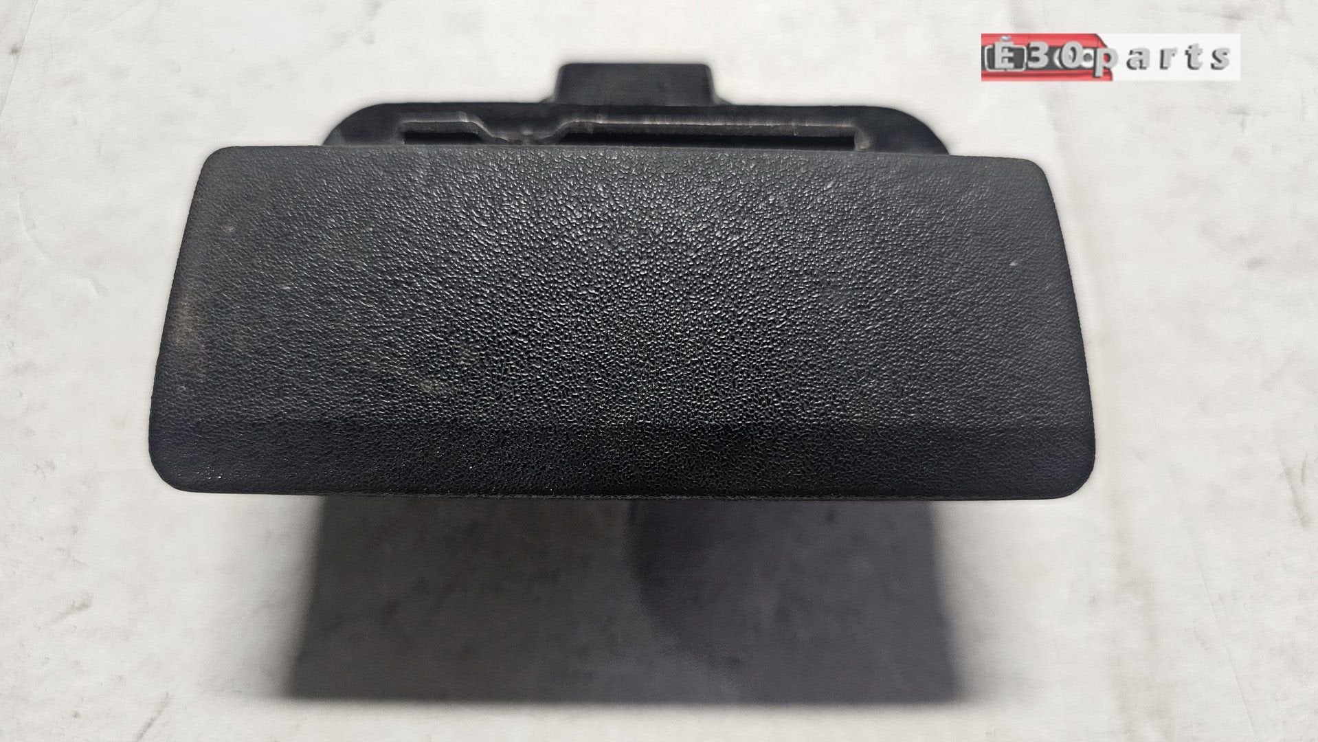 Dashboard kastje slot mechaniek greep BMW 3 serie E30  51161, Auto-onderdelen, Gebruikt, -, Ophalen of Verzenden, -