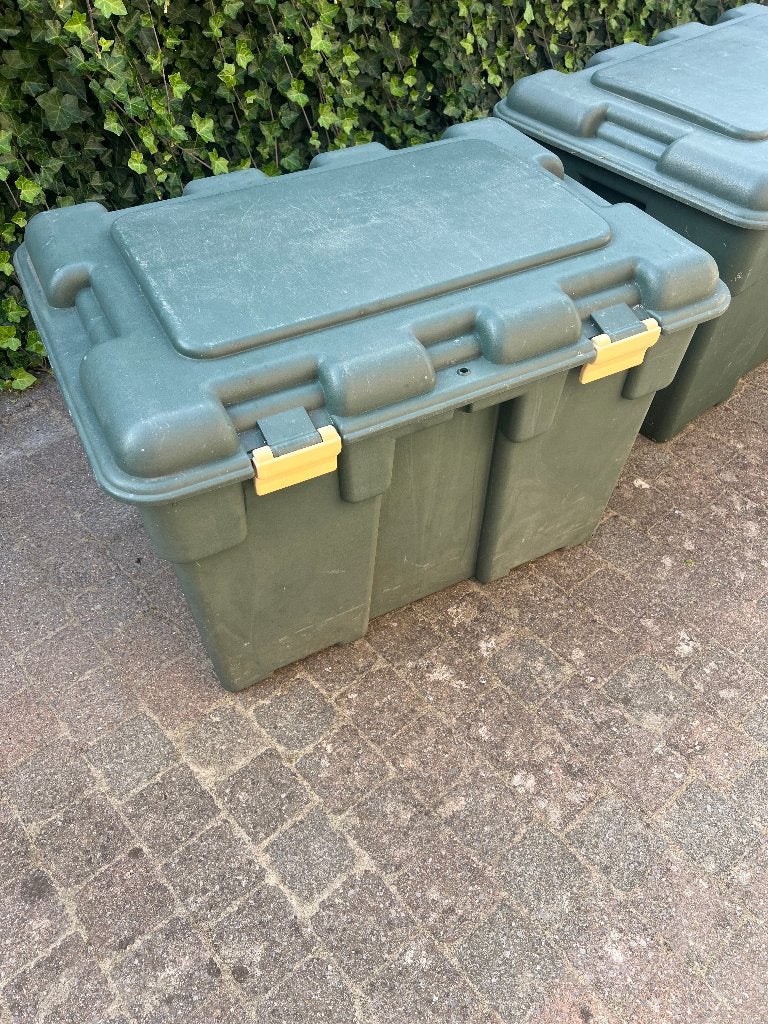 Perfecte grote stevige opbergboxen gesloten te koop, Ophalen, 40 tot 60 cm, Bak of Kist, 75 tot 100 cm