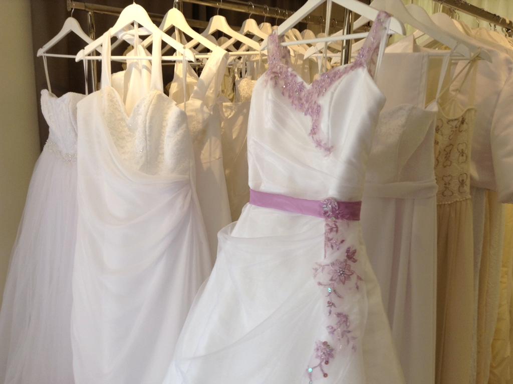 STOCKVERKOOP  NIEUWE TROUWJURKEN €150-350, Kleding | Dames, Ophalen, Trouwjurk, Wit, Nieuw