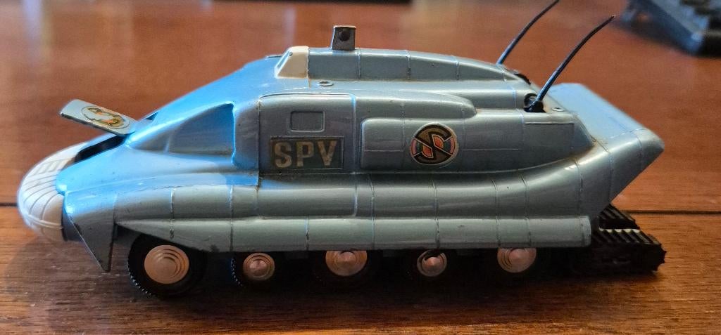 Dinky Toys 104 Spectrum Pursuit Vehicle SPV, Ophalen of Verzenden, Gebruikt