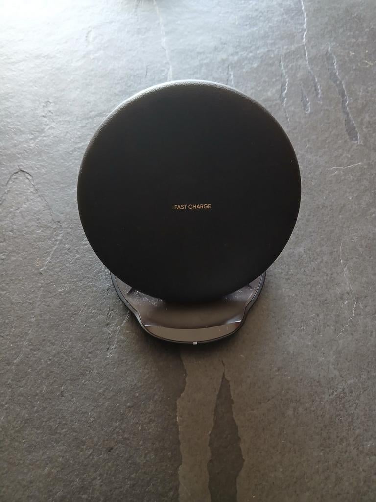 Samsung wireless fast charger, Télécoms, Téléphonie mobile | Chargeurs pour téléphone, Enlèvement, Comme neuf, Samsung