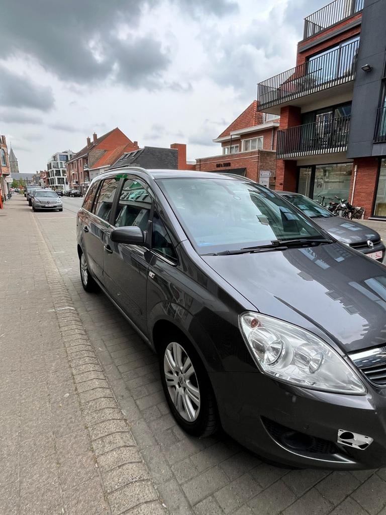 Opel 1,6  7 plaatsen , benzine , Automatic, Auto's, Te koop