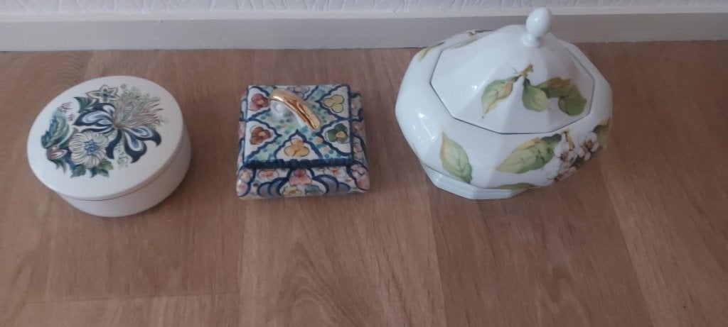3 bocaux anciens en porcelaine avec couvercles, Enlèvement ou Envoi