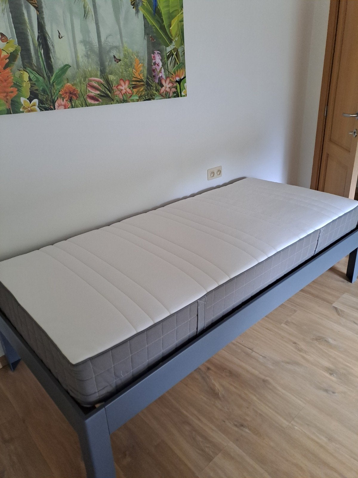 Cadre de lit + sommier + matelas 1 personne 90200, Huis en Inrichting, Slaapkamer | Slaapbanken, Grijs, Ophalen