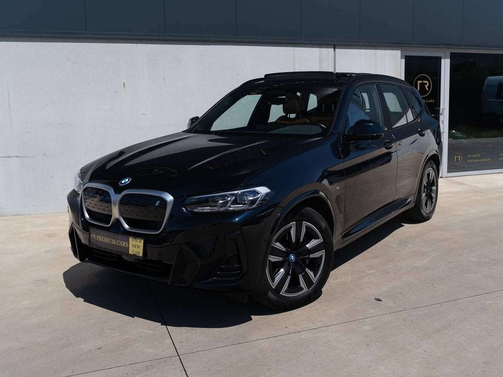 BMW iX3 Facelift l Pano l Camera l Electric Seats l Carplay, Auto's, BMW, Automaat, Gebruikt, Euro 6, Zwart