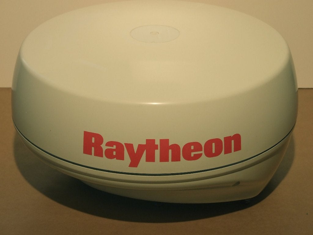Raytheon radar dome 2,2 kw, Ophalen, Radar