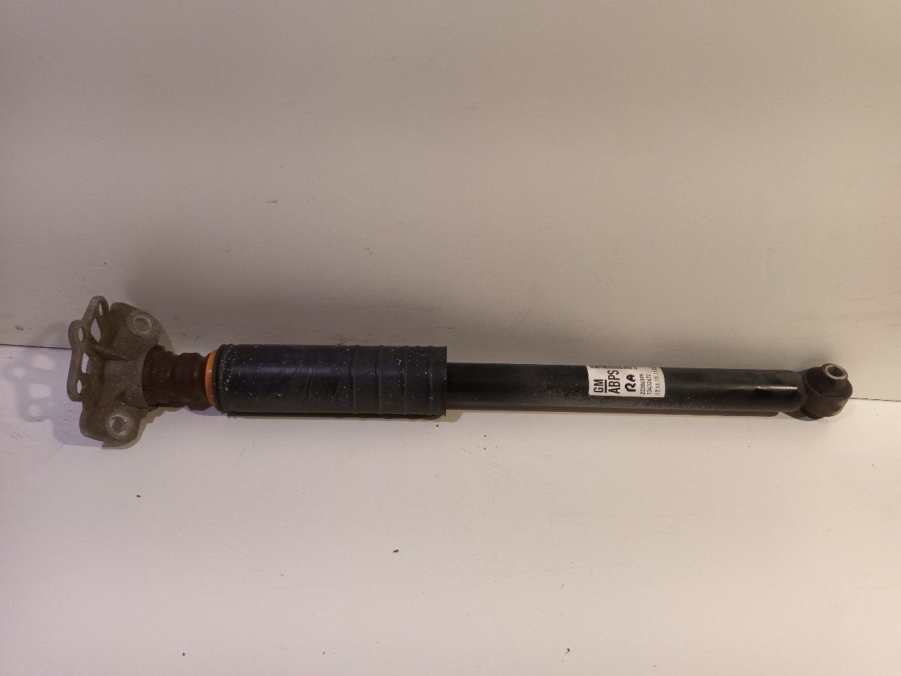 Schokbreker rechts achter Opel Corsa, Onderdelen@venauto.nl, Van der Ven Autorecycling B.V., Ettenseweg 76, 4706 PB Roosendaal, The Netherlands