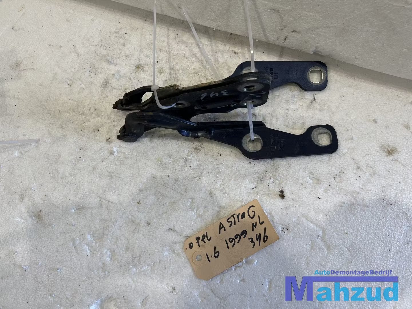 Opel Astra G Motorkap scharnier set 1998-2005, Opel Automobile GmbH, Opel, Bahnhofsplatz 1
65423  Russelsheim am Main, DE, Kontakt@opel-infoservice.de
