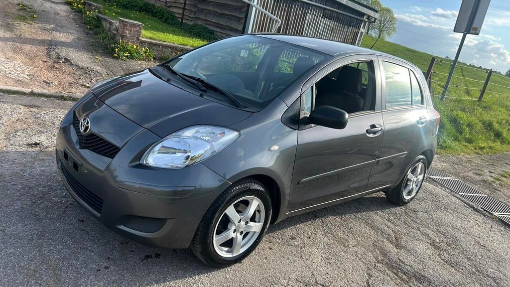Toyota yaris 2009 essence pret a immatriculer, Auto's, Bedrijf, 5 deurs, Yaris, Te koop