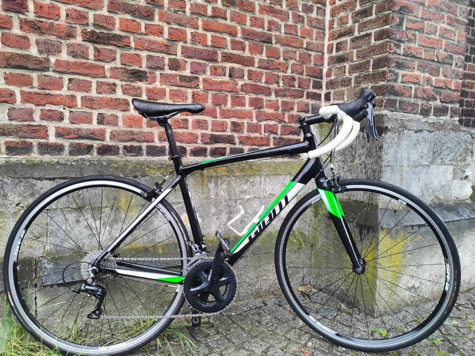 Giant koersfiets racefiets koersfiets road bike, Fietsen en Brommers, Fietsen | Racefietsen, Ophalen, 28 inch, Giant