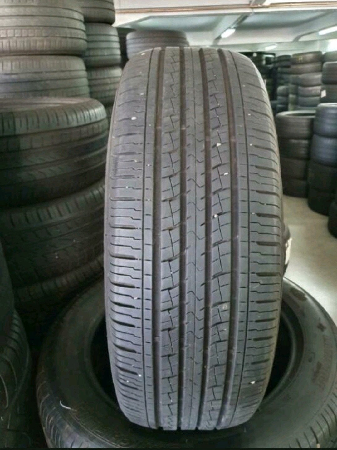 22555r19 225/55/19 225-55-19 kumho Dunlop Bridgestone Hankoo
