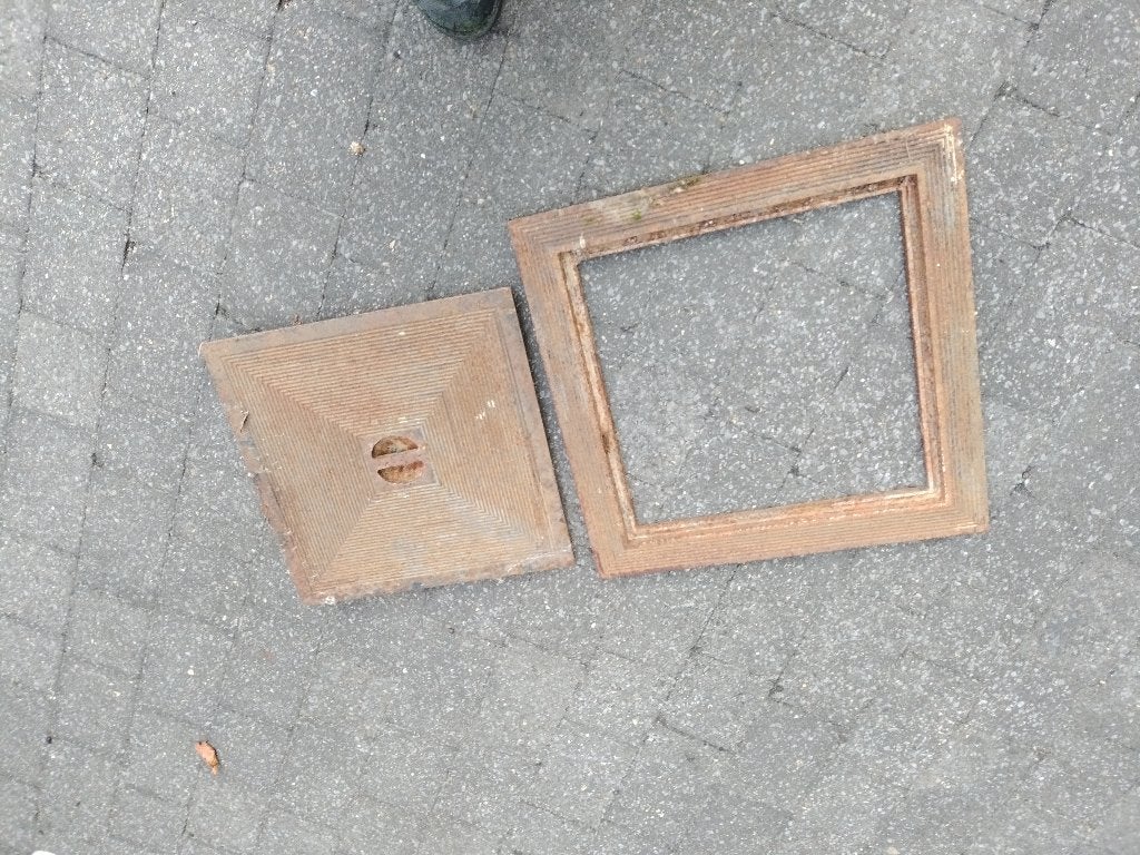 putdeksel met kader, Ophalen, Overige materialen, Gebruikt, Overige typen