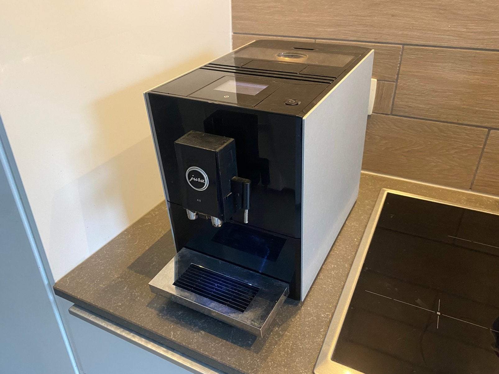 Jura A9 One Touch – onderhouden – facturen aanwezig, Elektronische apparatuur, Koffiezetapparaten, Ophalen, Gebruikt, Combi, 2 tot 4 kopjes