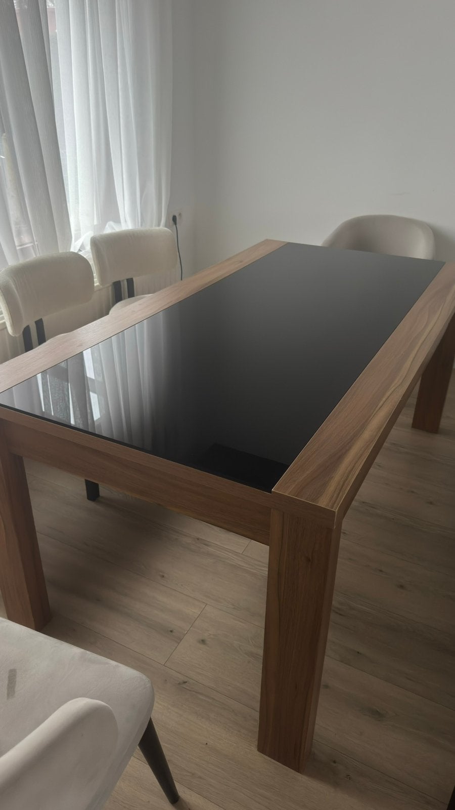 Table à manger en chêne (bois massif) avec verre noir, Maison & Meubles, Enlèvement