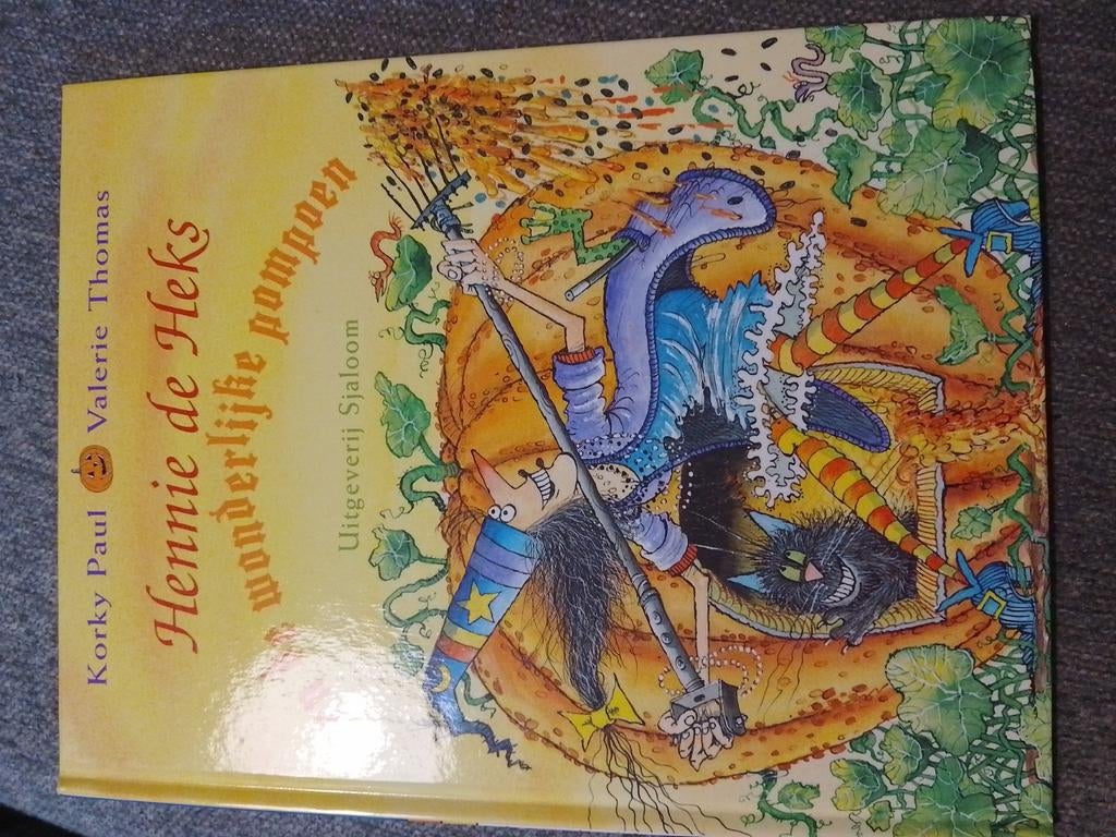 Hennie de heks en de wonderlijke pompoen, Boeken, Ophalen