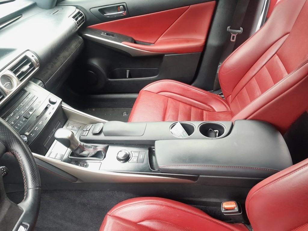ARMLEUNING Lexus IS Sedan 300h 2.5 16V (2ARFSE) (01-2013/-), Gebruikt, Lexus
