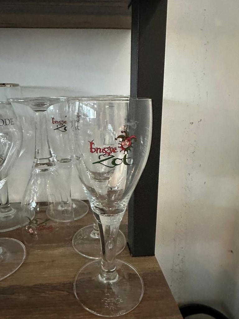 8 Brugse Zot bierglazen 33cl, Verzamelen, Ophalen of Verzenden, Zo goed als nieuw, Bierglas