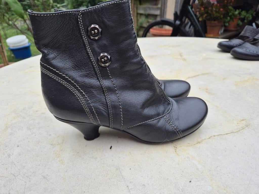 leren laarsjes, donkergrijs maat 39, merk KoxKo, Kleding | Dames, Schoenen, Ophalen, Lage of Enkellaarzen, Zo goed als nieuw, Grijs
