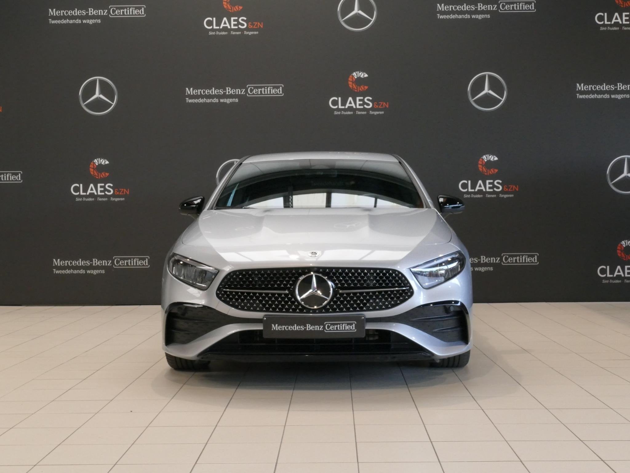 Mercedes-Benz A-klasse 180d AMG Line DOS 7947, Auto's, 745 kg, Gebruikt, 4 cilinders, https://public.car-pass.be/vhr/0fb8bf6b-81e0-40be-a495-50a4dd583959