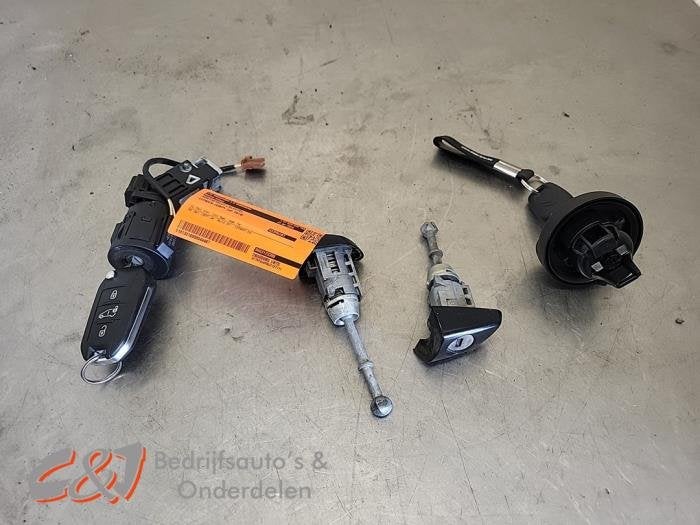 Serrure de contact + clé d'un Citroen Jumpy, -, 3 mois de garantie, Utilisé, -