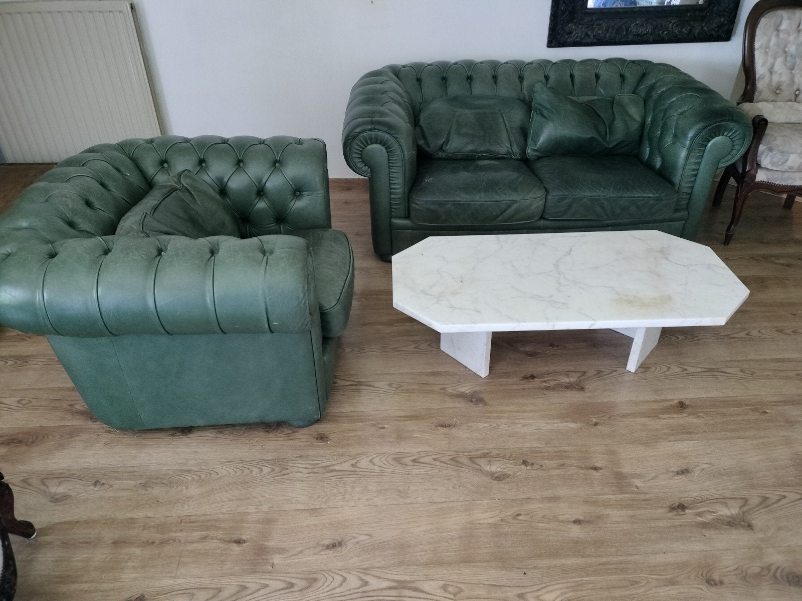 Chesterfield salon 2+1 zit + marmeren salontafel, Ophalen