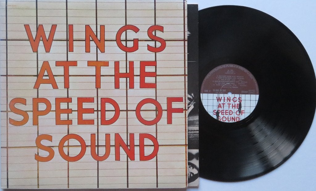Wings - At the speed of sound. Lp, Beschermende buitenhoes, LP, Gebruikt, Ophalen of Verzenden
