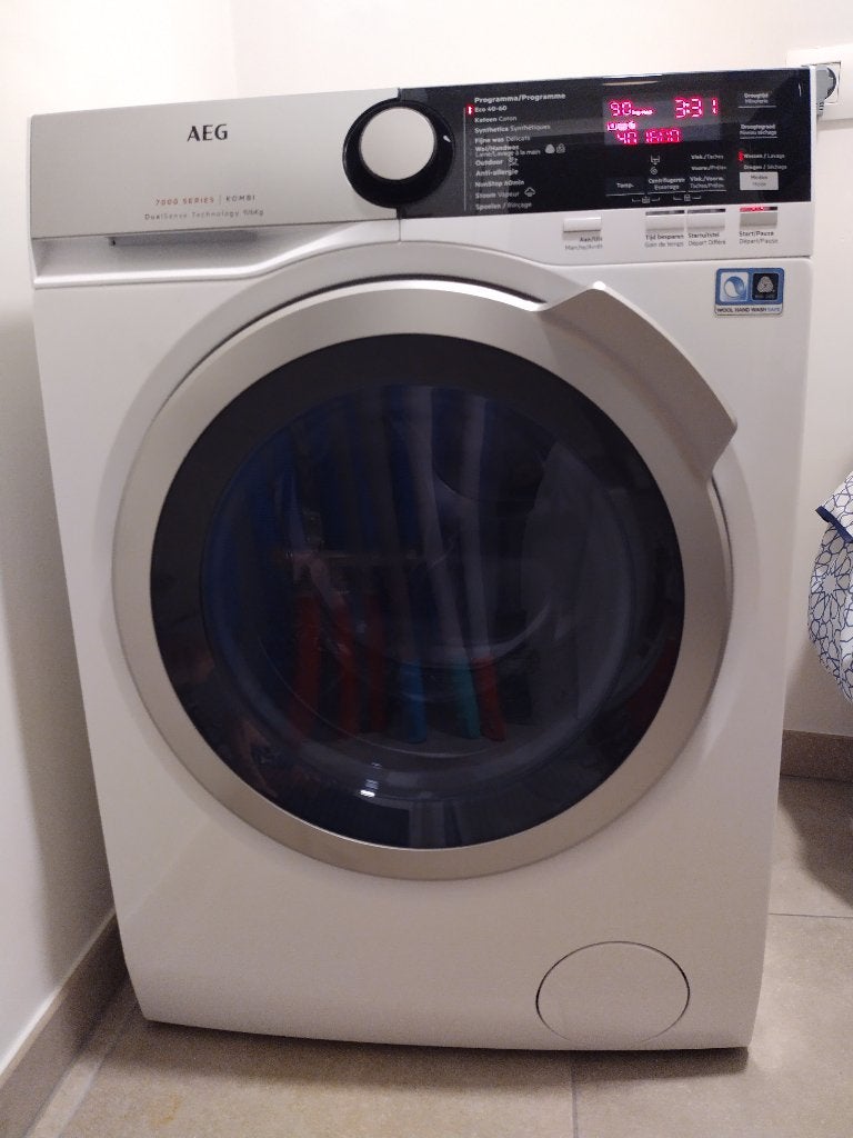 Laveuse-sécheuse AEG 7000(9 kg/6 kg)—À récupérer:Veurne W-VL, 8 à 10 kg, Enlèvement, Comme neuf, 85 à 90 cm