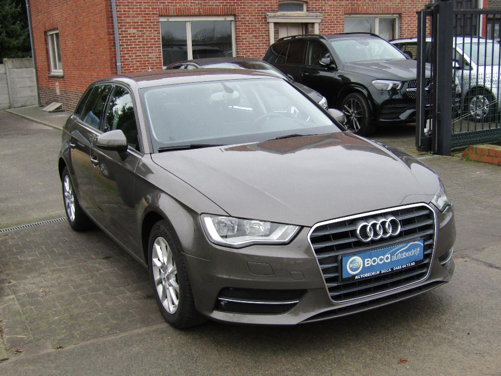 Audi A3 1.2 TSI, Auto's, Voorwielaandrijving, Stof, Bruin, Bedrijf
