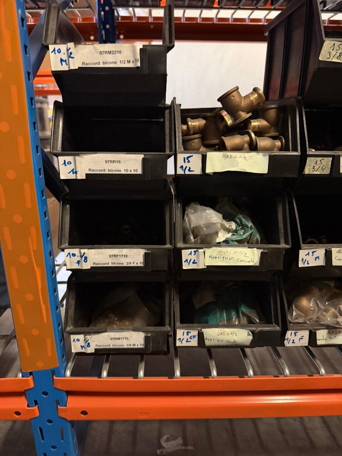 GROTE PARTIJ KOPEREN VERWARMINGS- EN SANITAIRE VOORZIENINGEN, Ophalen