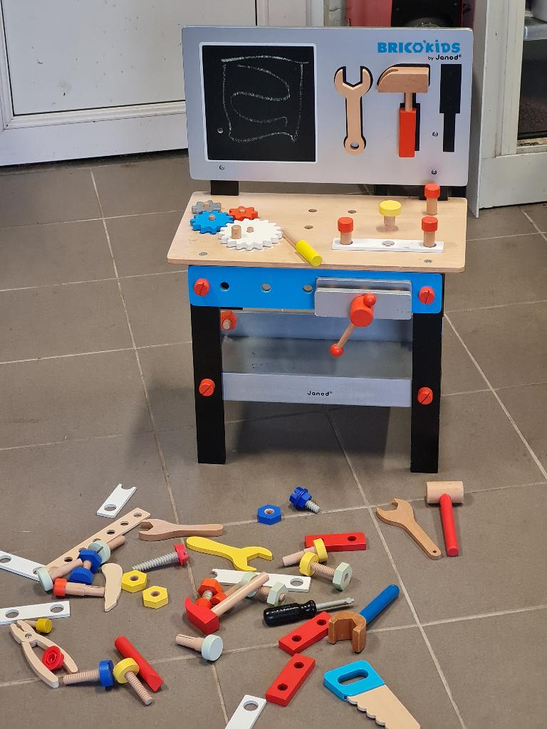 Speelgoed werkbankje, Kinderen en Baby's, Ophalen, Gebruikt, Meubelstuk of Keukentje