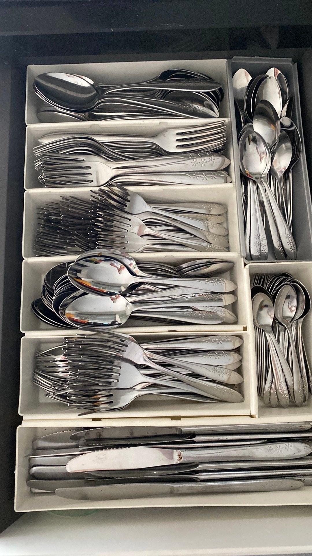 Tide bestek. Op foto is mijn eigen bestek. Ik kan wat missen, Maison & Meubles, Cuisine | Couverts, Couverts individuels, Enlèvement