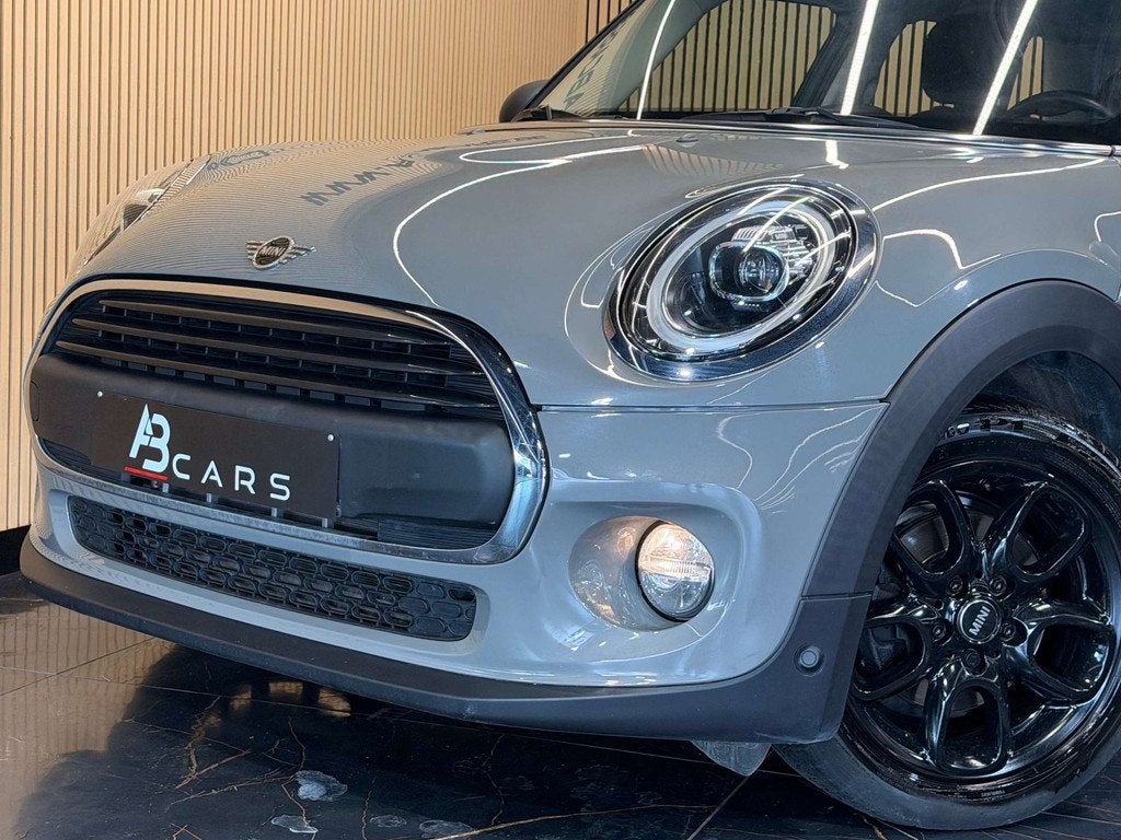 MINI One 1.5 One * GARANTIE 12 MOIS * SPORT * 5 PORTES *, Auto's, Mini, 75 kW, Stof, Gebruikt, Bi-Xenon koplampen