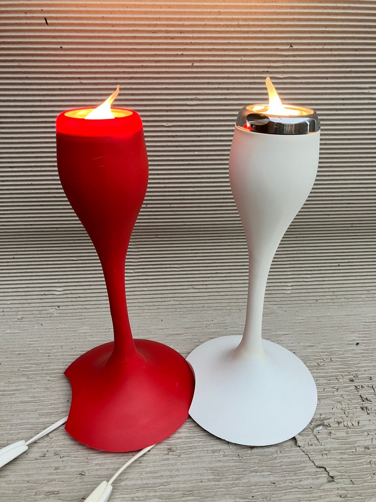 Lampes vintage Ikea Flamma (Carl Öjerstam) 00/01, Maison & Meubles, Rouge, Autres types, Enlèvement ou Envoi, Plastique