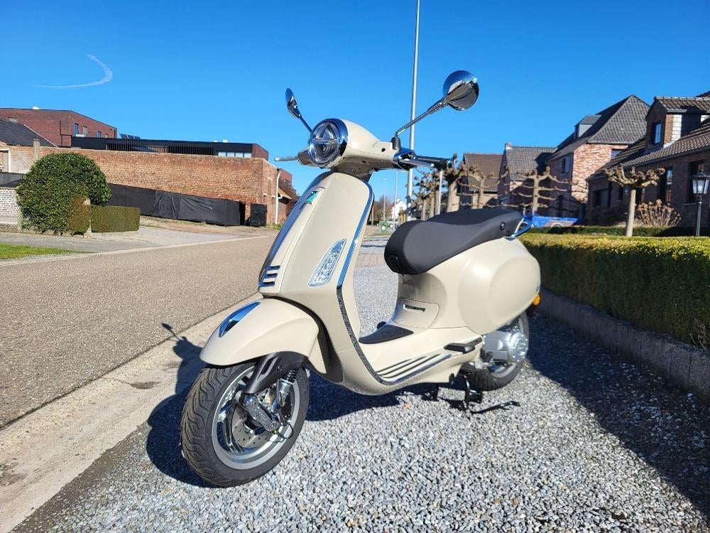 New Vespa Primavera 50cc B Klasse, Fietsen en Brommers, Ophalen, Overige modellen, Nieuw, Klasse B (45 km/u)