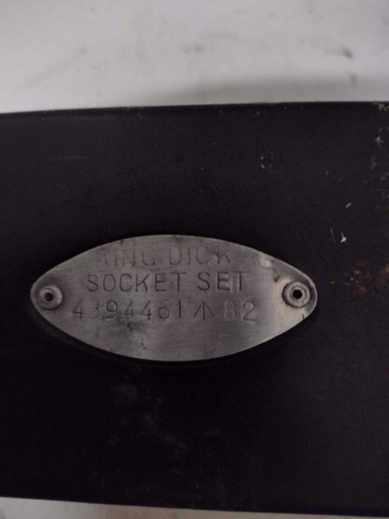 engelse dopsleutels in metalen kistje, Ophalen, Nieuw