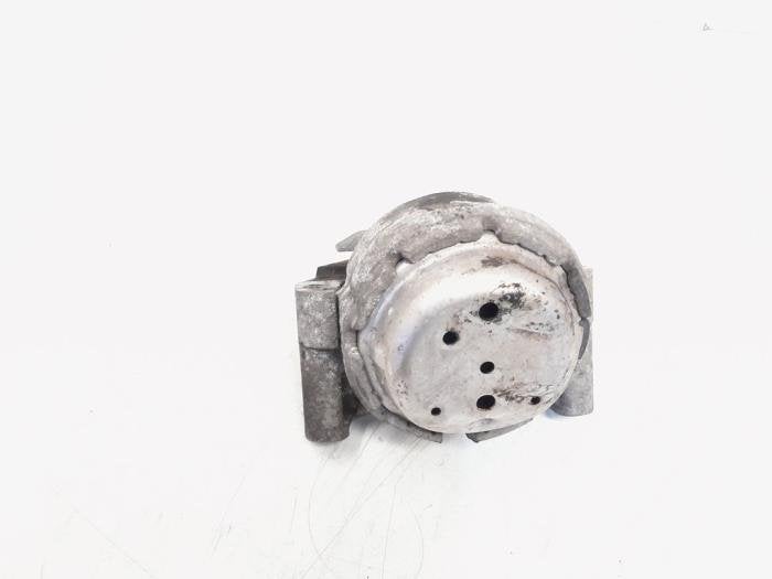 Support moteur d'un Audi A6, -, 3 mois de garantie, Audi, Utilisé