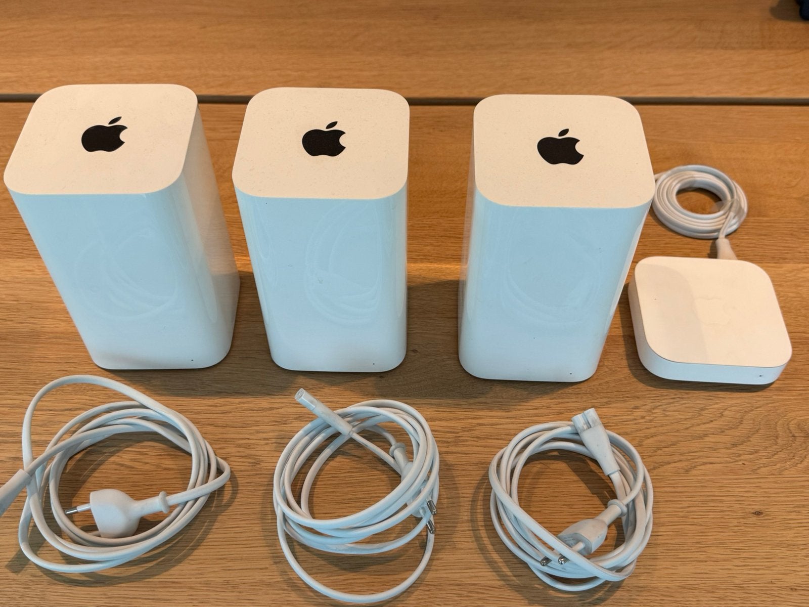 Aéroport Apple, Informatique & Logiciels, Points d'accès, Enlèvement, Utilisé