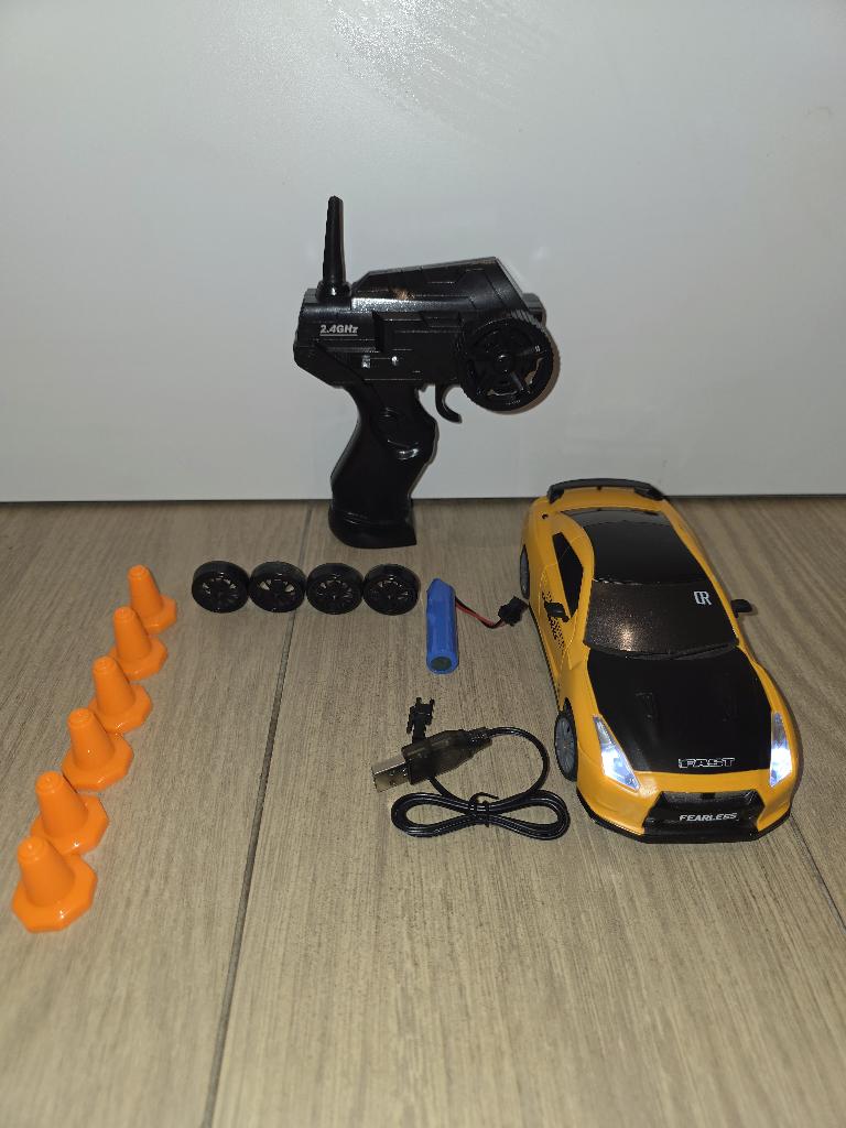 RC auto, Kinderen en Baby's, Speelgoed |Speelgoedvoertuigen, Zo goed als nieuw, Afstandsbediening, Ophalen of Verzenden