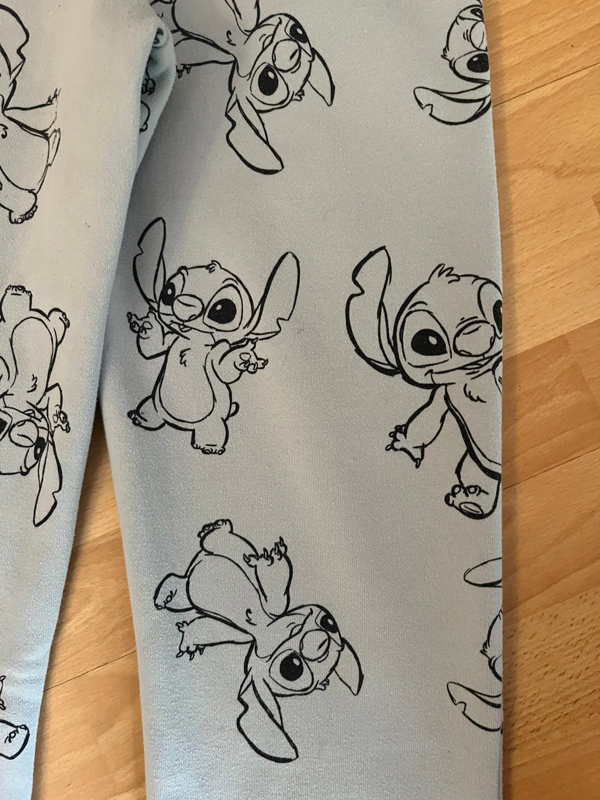 Pantalon de jogging bleu clair, Stitch, bon état, Enlèvement ou Envoi, Comme neuf, Pantalon