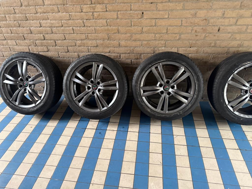 Velgen en banden 5x110 alfa romeo Saab 9-3 Opel zafira, Auto-onderdelen, Banden en Velgen, Ophalen, Gebruikt, Banden en Velgen