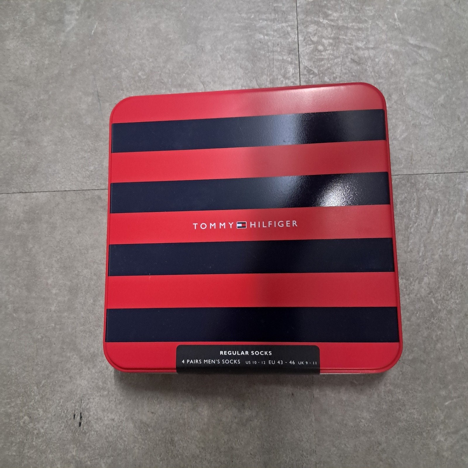Tommy hilfiger sokken giftbox, Antiquités & Art, Antiquités | Vêtements et Textile, Enlèvement ou Envoi