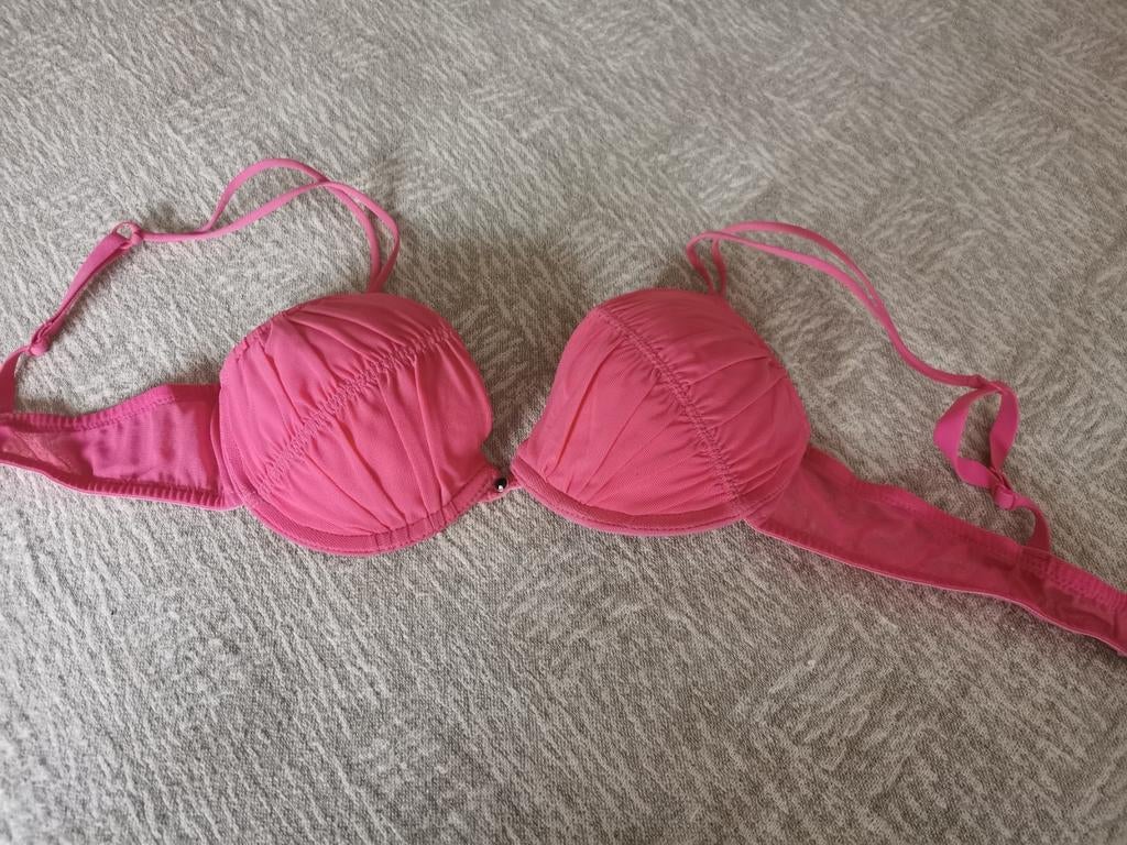 Mooie fuchsia kleurige BH van Granita, Kleding | Dames, Ophalen of Verzenden, BH