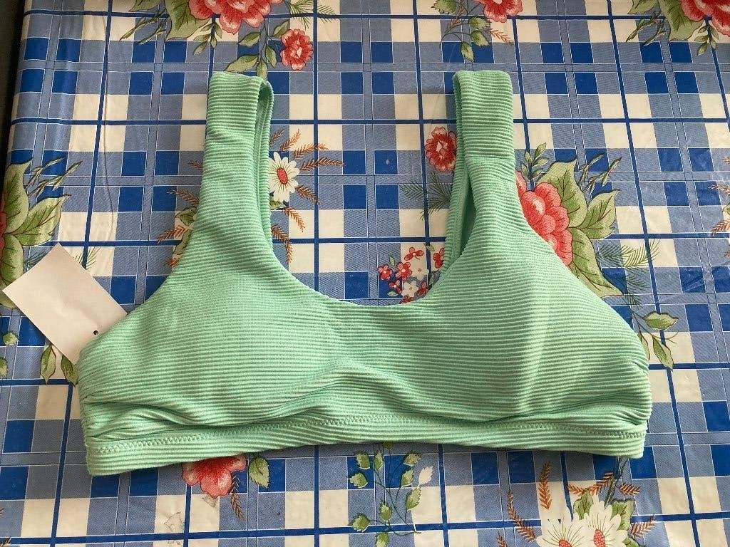 Nieuwe groene sport top - Maat 44, Kleding | Dames, Sportkleding, Ophalen of Verzenden, Nieuw, Maat 42/44 (L)