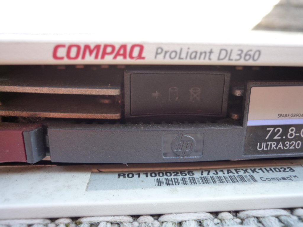 VINTAGE SERVER COMPAQ DL360 - Ancien server Web, Enlèvement