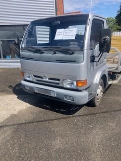 takelwagen nissan cabstar bwj 2000 44.950 km, Auto's, Nissan, Overige modellen, 4 cilinders, Particulier, Blauw