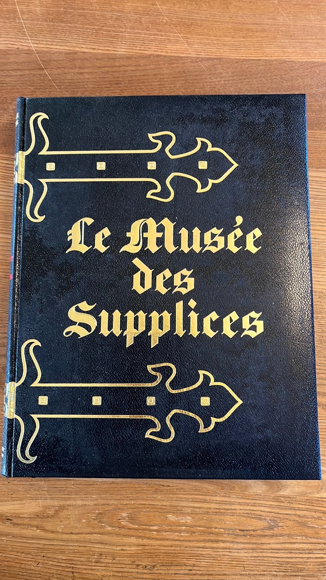Sade. Le musée des supplices, Ophalen of Verzenden