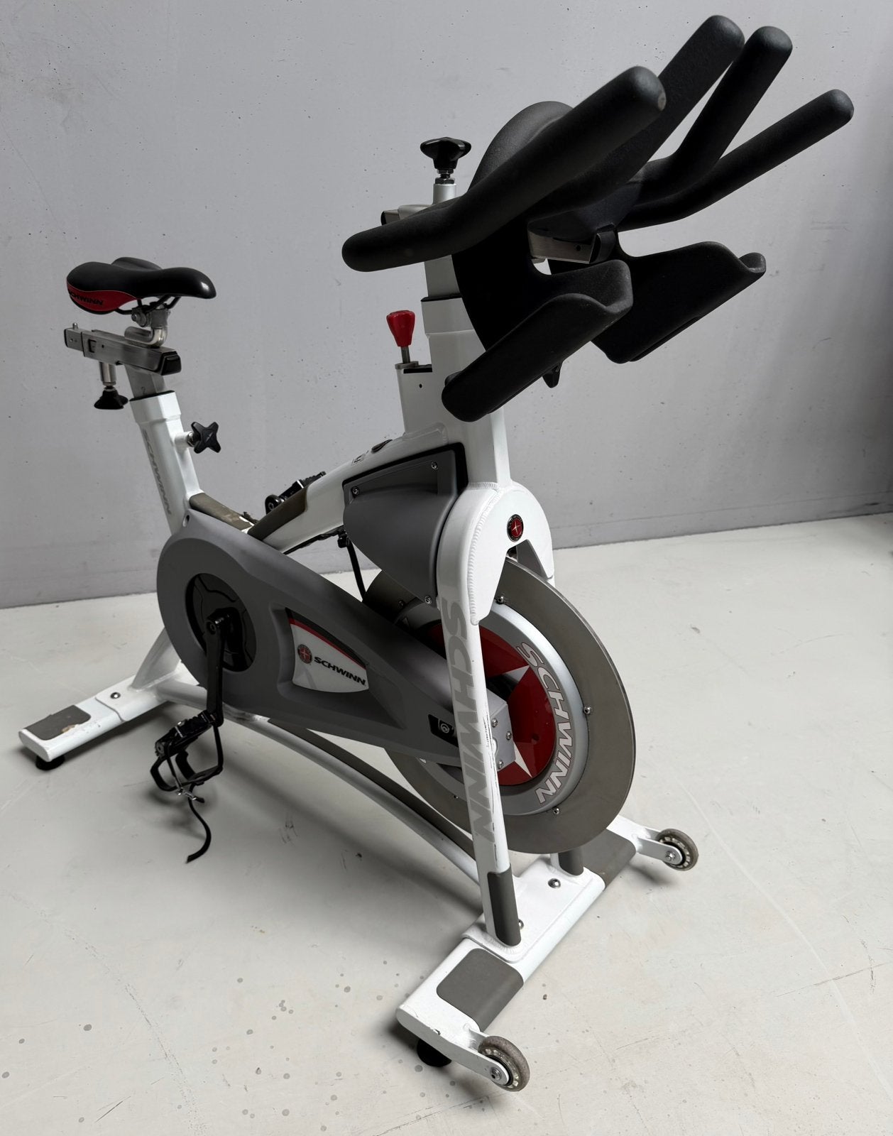 SPINNING BIKE SCHWINN EVOLUTION, Sports & Fitness, Enlèvement ou Envoi, Comme neuf