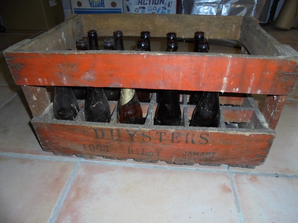 oude bierbak Duysters Diest, Verzamelen, Biermerken, Ophalen, Gebruikt