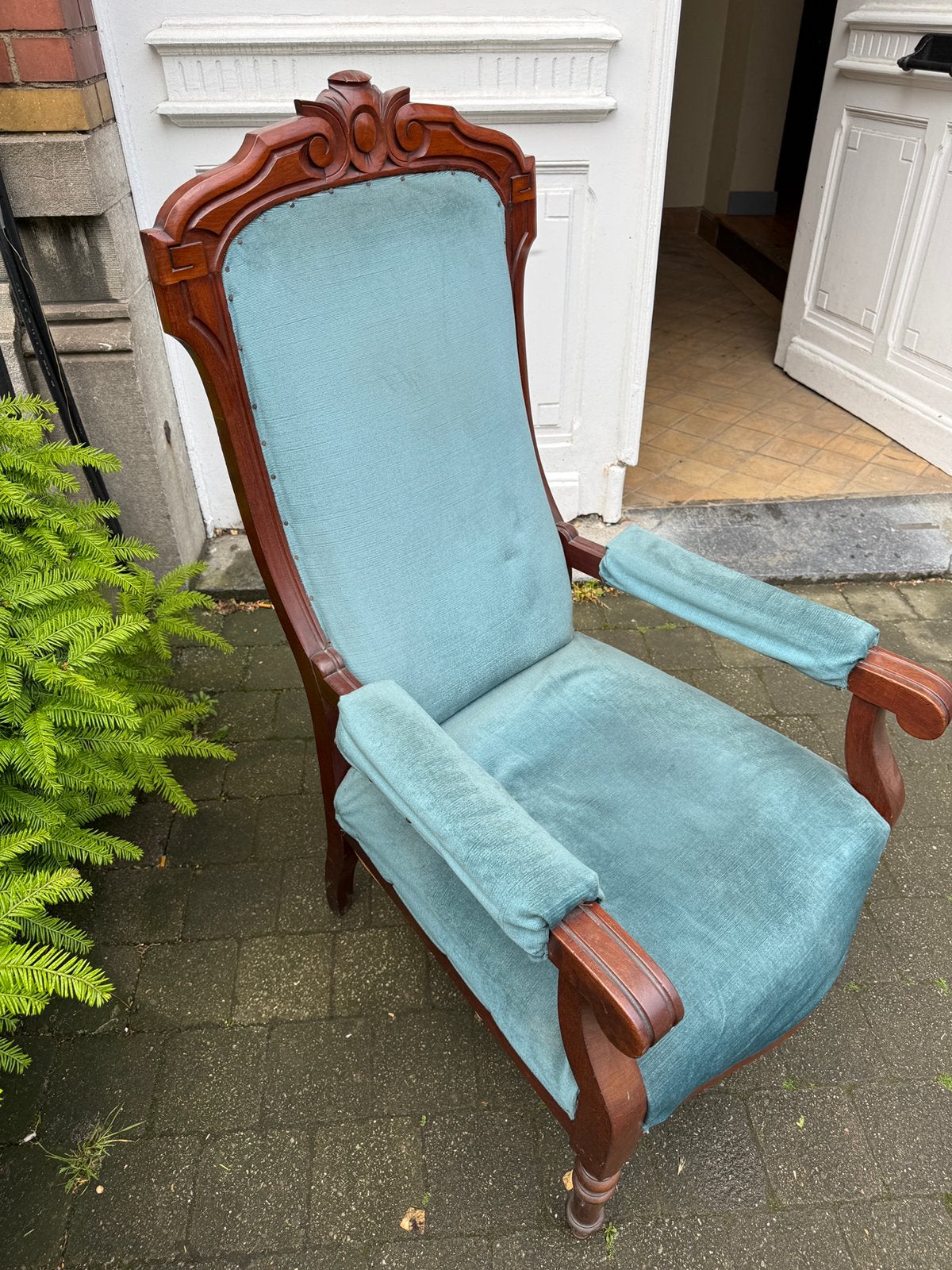 Fauteuil ancien en bois avec revêtement en velours turquoise, Antiquités & Art, Antiquités | Meubles | Chaises & Canapés, Enlèvement