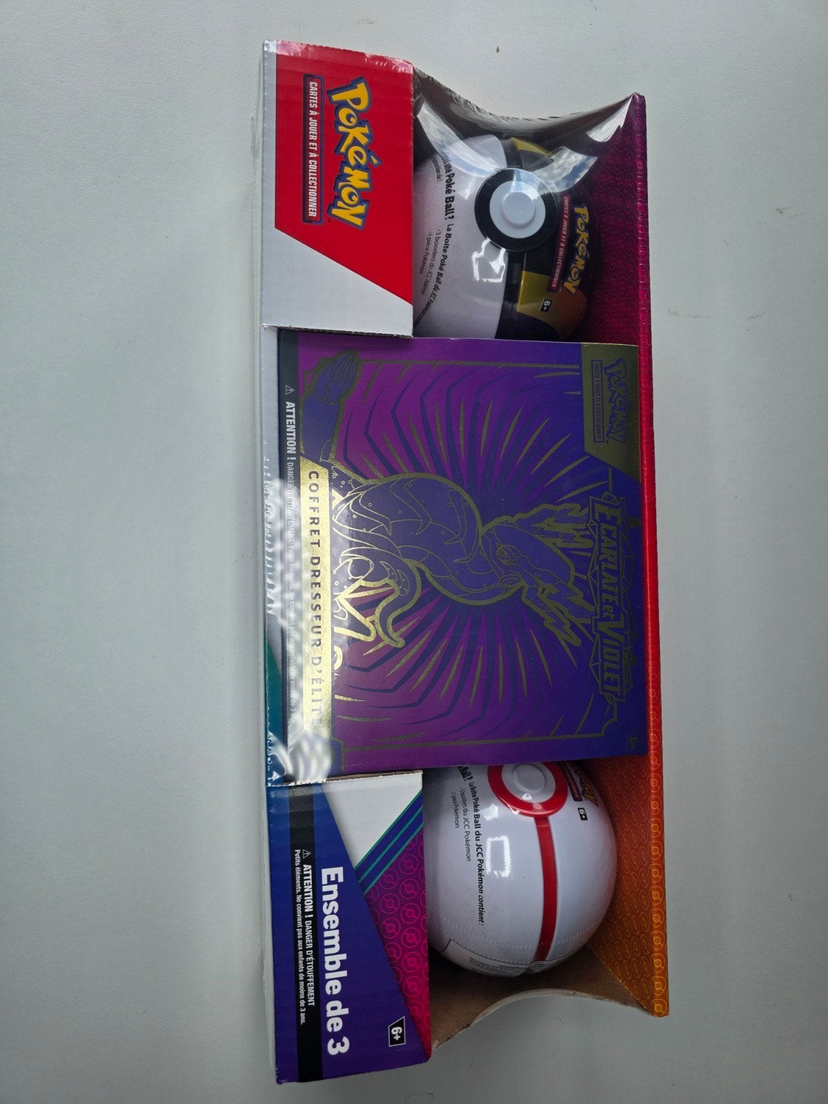 1 Trainerbox EV1 + 2 Pokéball Pokemon Canada!, Ophalen of Verzenden, Nieuw, Boosterbox, Foil
